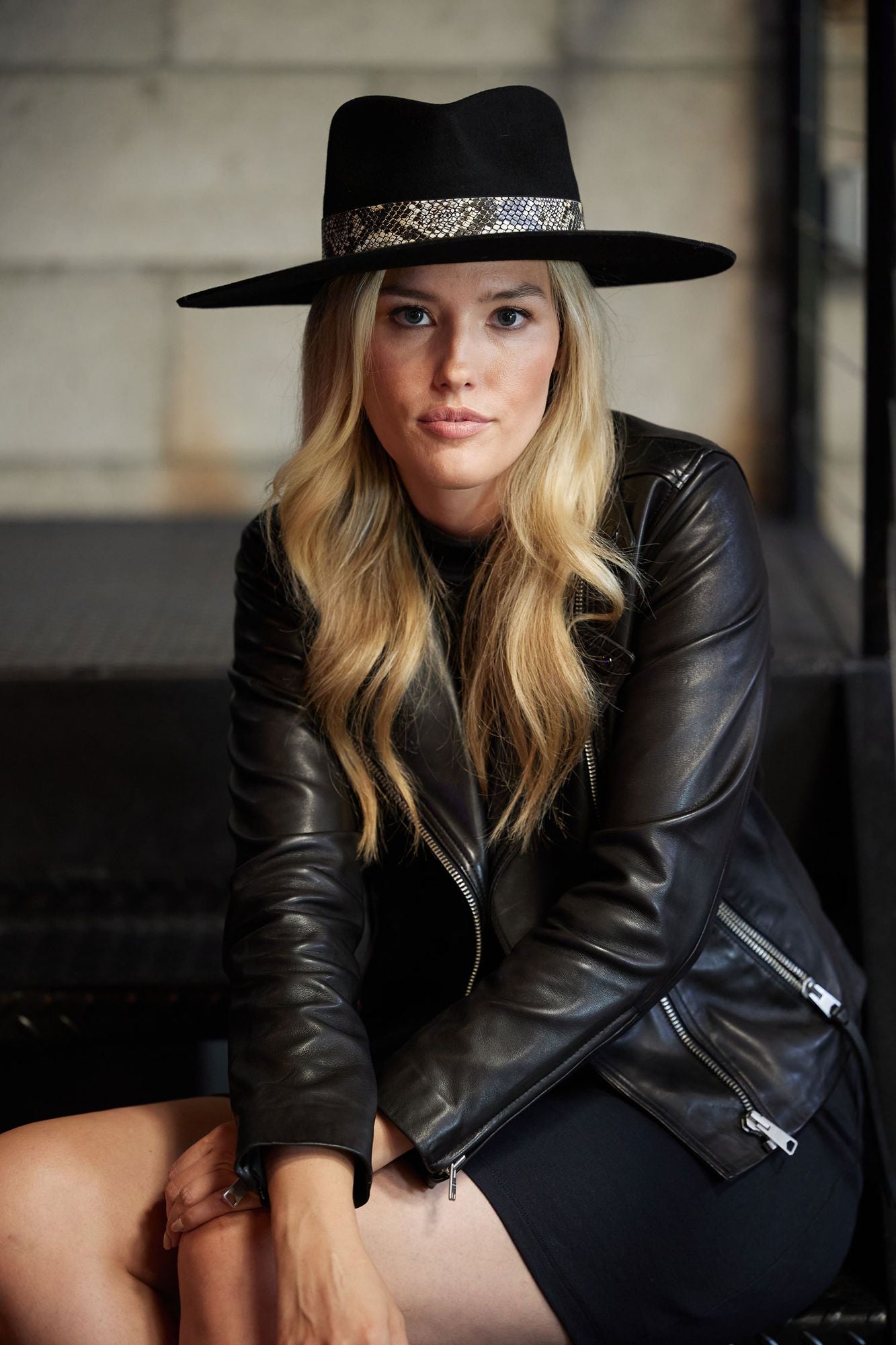 Boa Wool Felt 3.5 Inch Wide Brim Snake Skin Leather Band Hat